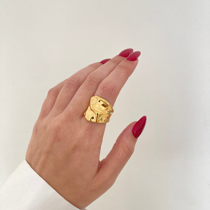 Sculpted Gold Ring