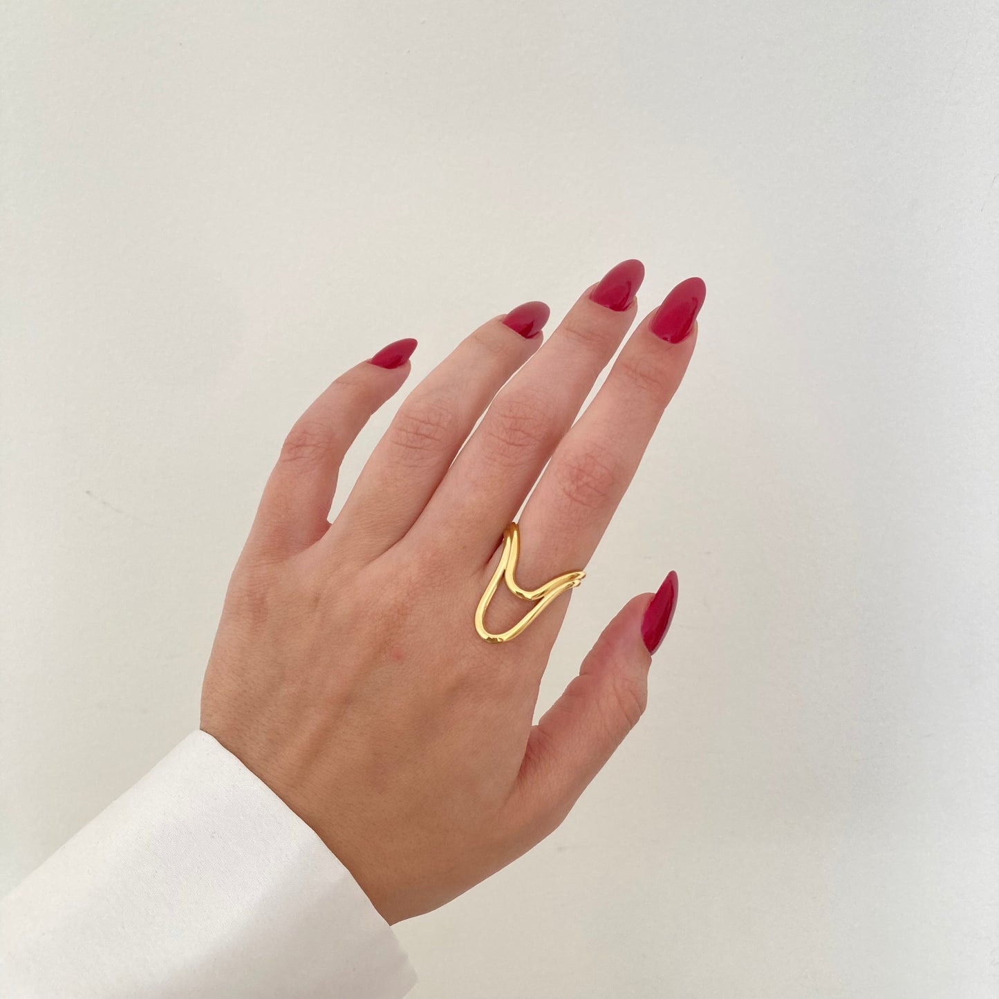 Golden Sway Ring